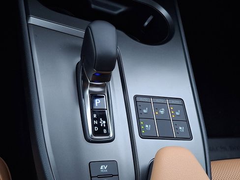 New 2026 Lexus UX 300h AWD image 11