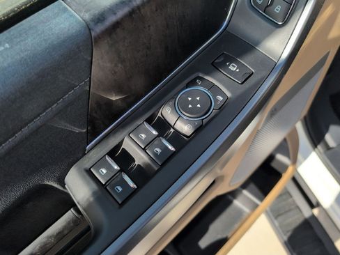 New 2026 Ford F350 Lariat w/ Black Appearance Package image 29