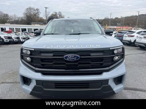 New 2026 Ford Expedition Active image 2
