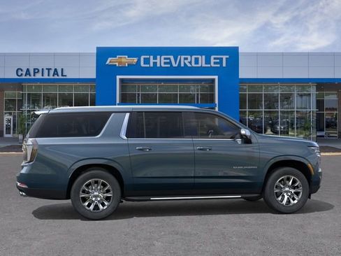 New 2026 Chevrolet Suburban Premier AWD/4WD image 5
