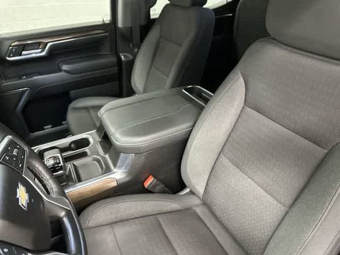 Used 2024 Chevrolet Silverado 1500 LT RWD image 10