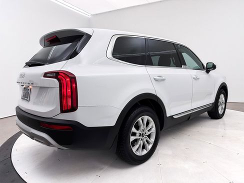 Used 2022 Kia Telluride LX image 16