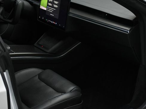 Used 2021 Tesla Model S Plaid AWD/4WD image 32