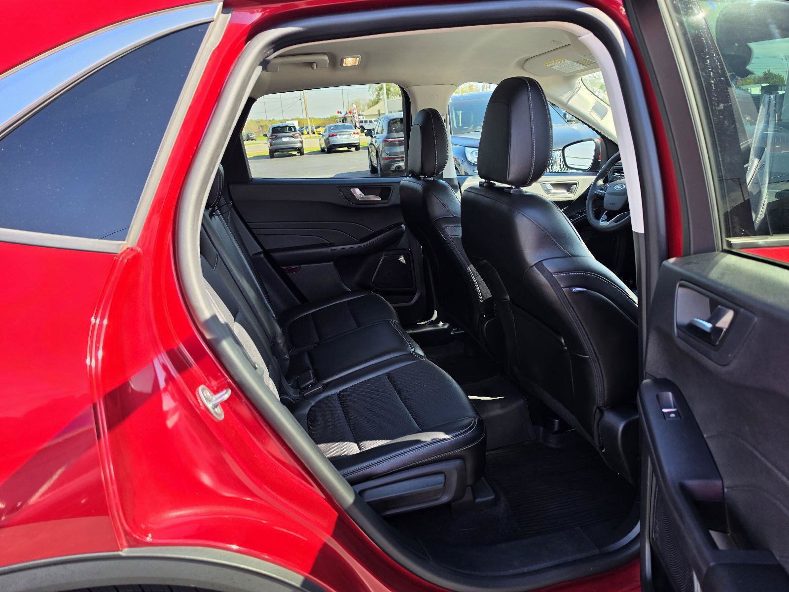 Used 2022 Ford Escape SEL AWD/4WD image 8