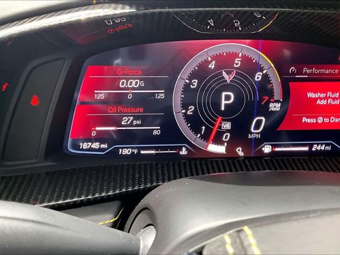 Used 2024 Chevrolet Corvette Stingray Premium Conv w/ Z51 Performance Package RWD image 22