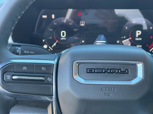 Used 2026 GMC Canyon Denali image 21