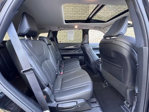 Used 2025 INFINITI QX60 Luxe image 11