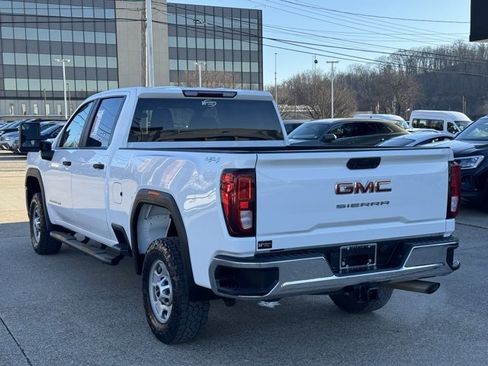 Used 2021 GMC Sierra 2500 4x4 Crew Cab w/ Convenience Package image 3