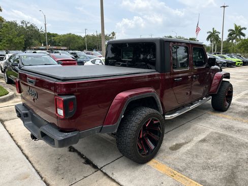 Used 2022 Jeep Gladiator Sport AWD/4WD image 3