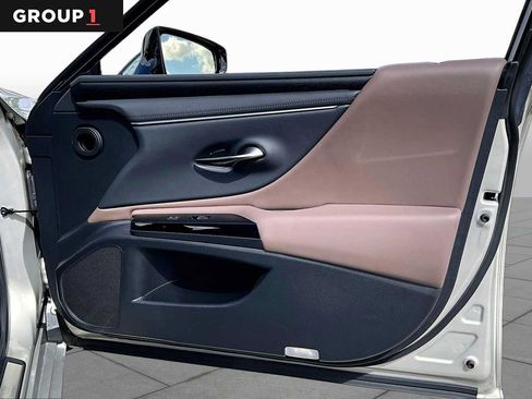Certified 2024 Lexus ES 350 w/ Premium Package FWD image 20
