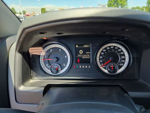 Used 2018 RAM 2500 Tradesman w/ Chrome Appearance Group AWD/4WD image 26