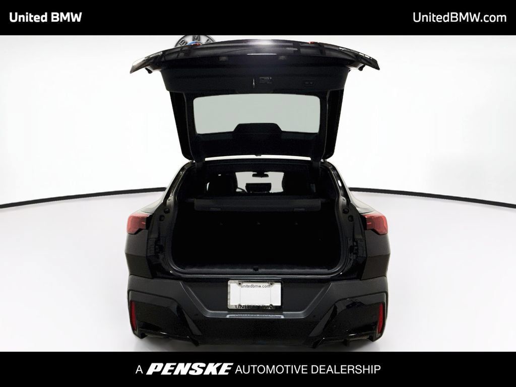 Used 2026 BMW X2 xDrive28i w/ Technology Package AWD/4WD image 13