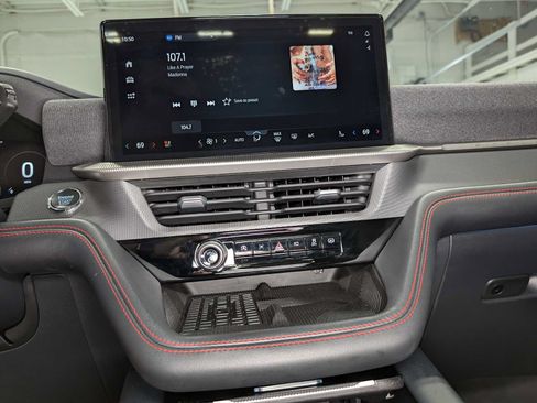 Certified 2025 Ford Explorer ST AWD/4WD image 35