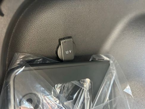 New 2026 Volkswagen Atlas Cross Sport SE image 45