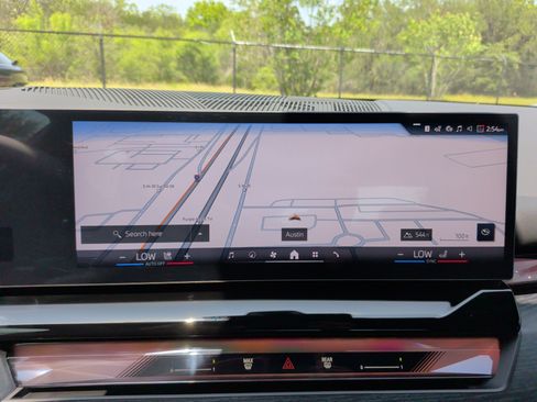New 2027 BMW 550e xDrive AWD/4WD image 17