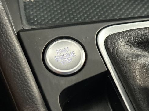 Used 2026 Volkswagen Jetta SE FWD image 22