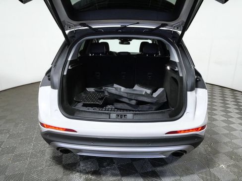 Certified 2022 Lincoln Corsair FWD image 9