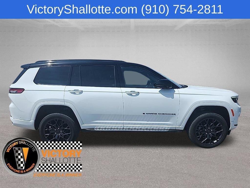 Used 2025 Jeep Grand Cherokee L Summit AWD/4WD image 33