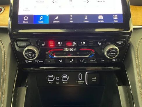 Used 2023 Jeep Grand Cherokee L Summit image 35