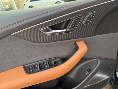 Used 2025 Audi RS Q8 performance w/ Executive Package image 11