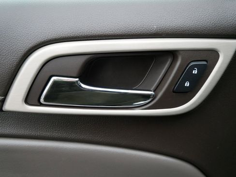 Used 2019 GMC Yukon Denali w/ Open Road Package image 15