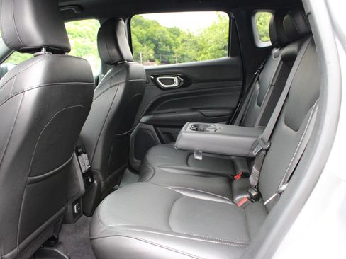 Used 2023 Jeep Compass High Altitude AWD/4WD image 18