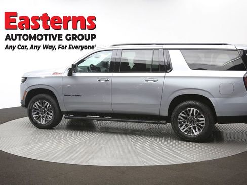 Used 2025 Chevrolet Suburban Z71 AWD/4WD image 64