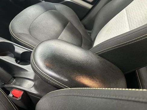 Used 2016 Kia Soul + w/ Audio Package FWD image 23