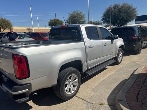 Used 2017 Chevrolet Colorado LT w/ LT Convenience Package image 6