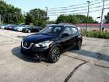 Used 2019 Nissan Kicks SV image 3
