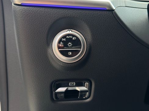 Used 2024 Mercedes-Benz CLE 450 4MATIC Coupe image 32