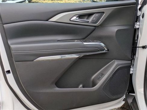 New 2026 Chevrolet Traverse LT w/ Midnight/Sport Edition image 12