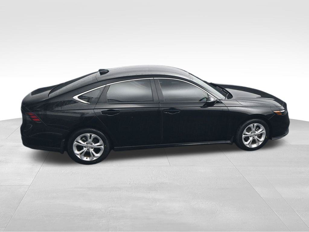 Used 2025 Honda Accord LX image 35