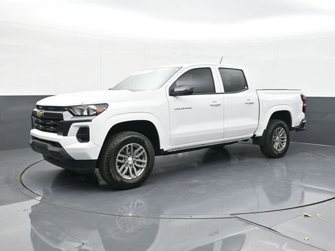 New 2025 Chevrolet Colorado LT w/ Advanced Trailering Package image 7
