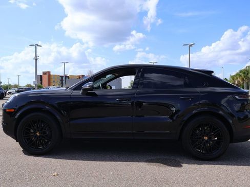 Used 2026 Porsche Cayenne Coupe image 2