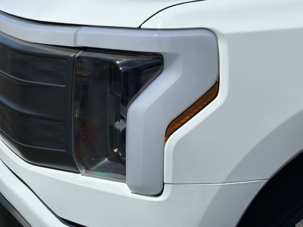 Used 2023 Ford F150 Lightning Lariat AWD/4WD image 10