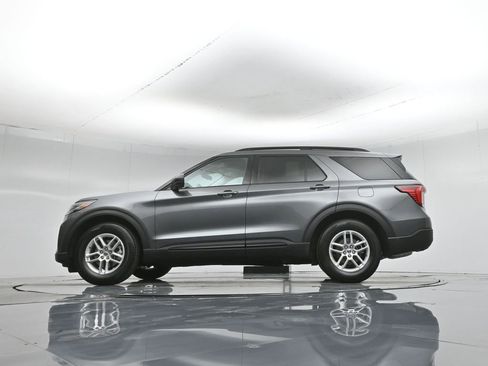 New 2026 Ford Explorer Active image 52
