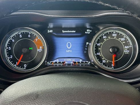 Used 2019 Jeep Cherokee Limited image 12