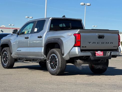 New 2025 Toyota Tacoma TRD Off-Road AWD/4WD image 6
