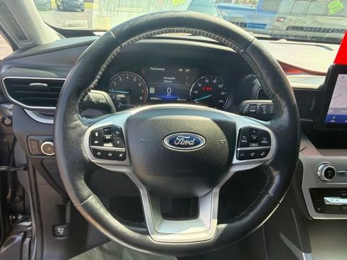 Used 2023 Ford Explorer XLT w/ Equipment Group 202A AWD/4WD image 23