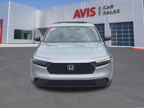 Used 2025 Honda Accord SE image 2