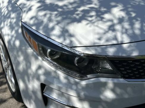 Used 2016 Kia Optima EX w/ Premium Package FWD image 8