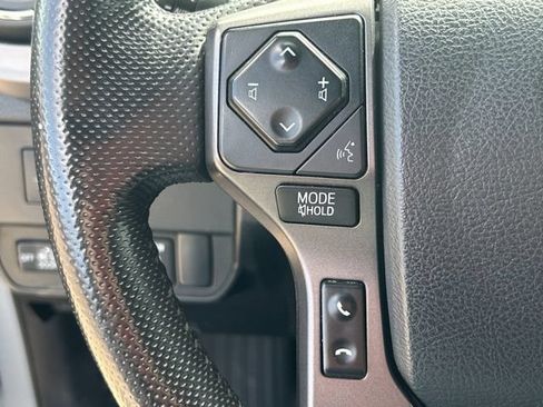 Used 2020 Toyota Tacoma TRD Off-Road AWD/4WD image 28