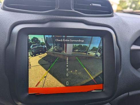 Used 2021 Jeep Renegade Limited AWD/4WD image 22