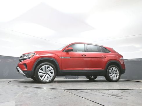 Used 2022 Volkswagen Atlas Cross Sport SE image 54