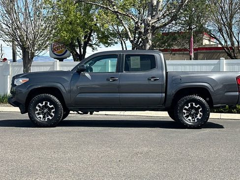 Used 2019 Toyota Tacoma SR w/ SR Convenience Package image 7
