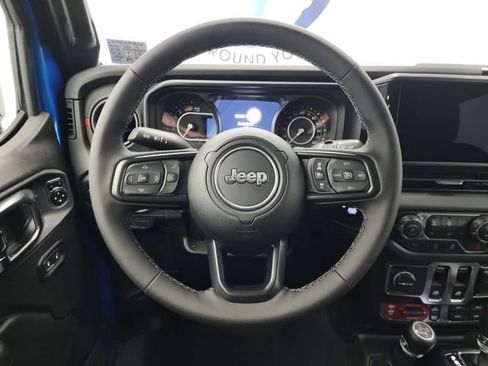 New 2025 Jeep Wrangler Rubicon w/ Xtreme 35 Tire Package image 21