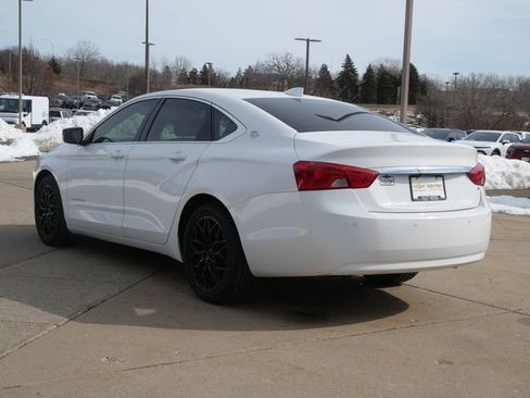 Used 2015 Chevrolet Impala LT w/ Convenience Package image 5
