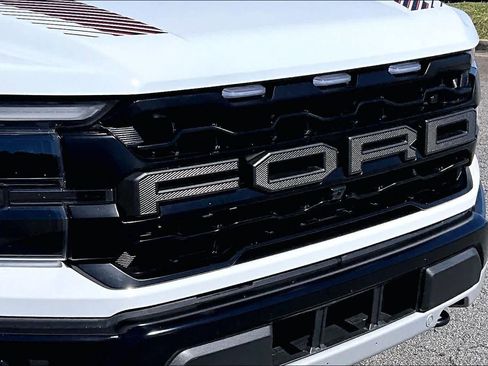 Used 2025 Ford F150 Raptor AWD/4WD image 30