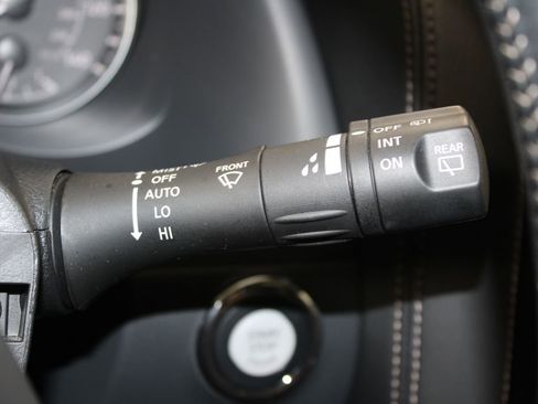 Used 2024 Nissan Armada Platinum w/ Captain's Chairs Package image 43